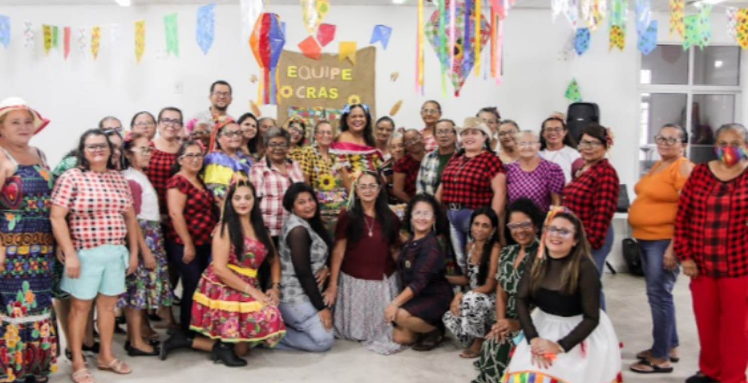 Grupo Flor de Ip encerra festividades juninas com programao na Cozinha Comunitria em Sobrado