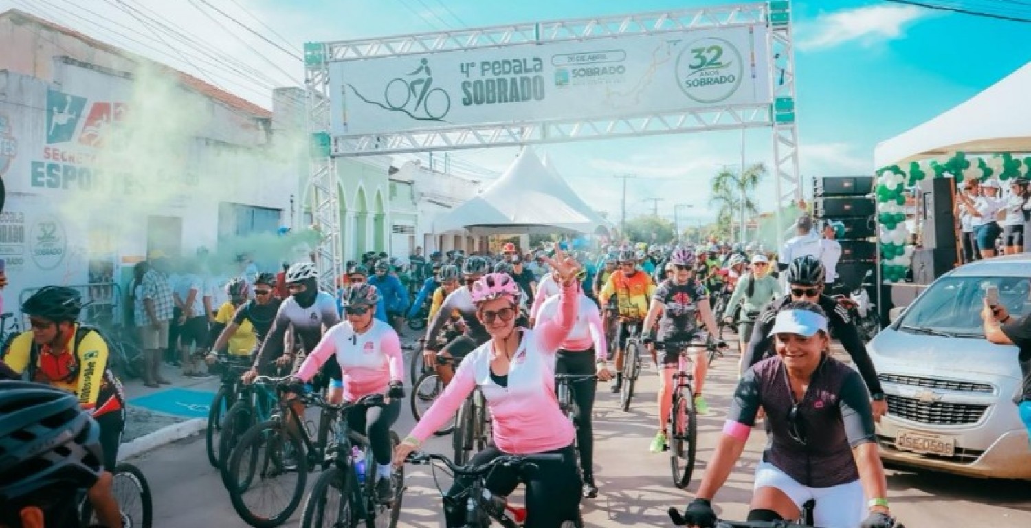 4� Pedala Sobrado re�ne mais de 900 ciclistas, promove solidariedade e mobiliza todas as secretarias municipais