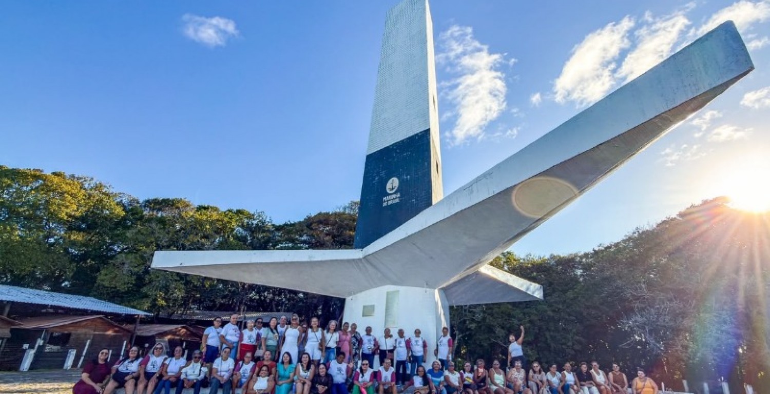 Prefeitura de Sobrado promove passeio com Grupo de Idosos em celebra��o ao Dia das Av�s